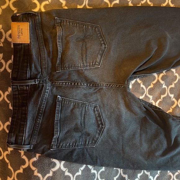 Black skinny jeans - Picture 2 of 5